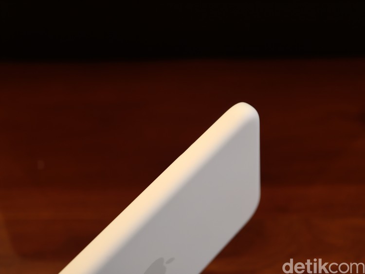 iPhone Air Battery MagSafe