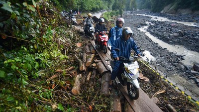 Jalan Darurat Lembah Anai Jadi Penyelamat Mobilitas Warga Pascabanjir Bandang