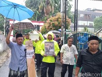 Video Momen Haru Keluarga Terima Jenazah Alvaro