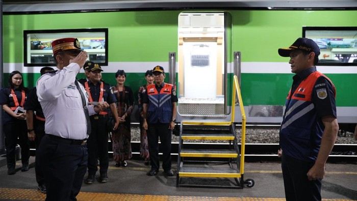 Inspeksi Jalur KA Rampung, KAI Optimistis Layanan Nataru Aman