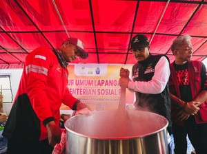 Tinjau Dapur Umum, Gus Ipul Puji Gotong Royong Warga Hadapi Banjir Aceh