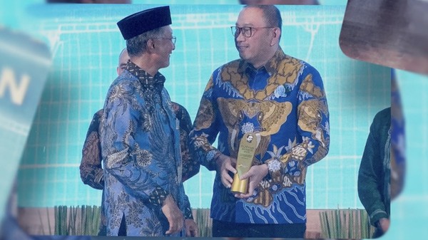Kementerian Sosial Raih Sutami Award 2025 Berkat Program Sekolah Rakyat