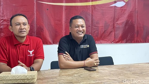 Ketua Panitia Soekarno Cup 2025, I Made Agus Mahayastra saat jumpa pers di Dharma Negara Alaya, Denpasar, Kamis (4/12/2025). Rizki Setyo