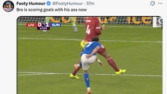 Meme Bokong Van Dijk Jadi Ancaman Liverpool