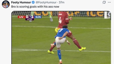 Meme Bokong Van Dijk Jadi Ancaman Liverpool