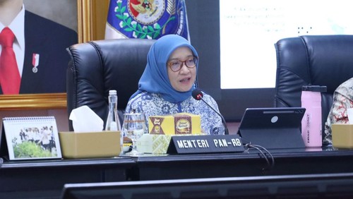 MenPAN-RB Rini Widyantini