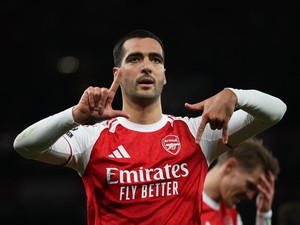 Mikel Merino Operasi Senin, Bisa Absen 4 Bulan