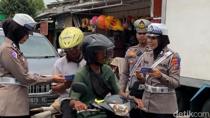 Polres Pasuruan Edukasi 213.842 Pengendara selama Operasi Zebra Semeru