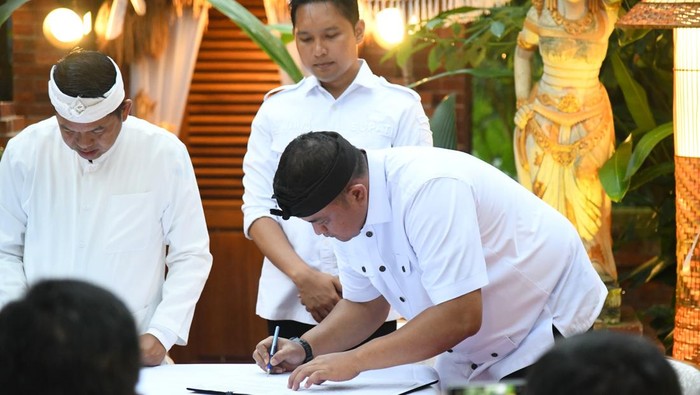 Pemkab-Pemkot Bogor MoU Pengolahan Sampah dengan Pemprov Jabar