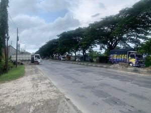 Pemasangan PJU di Jalan Pantura Implementasi Program Unggulan Bupati Demak