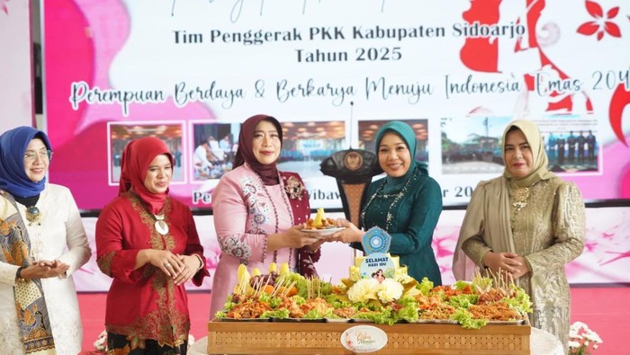 TP PKK Kabupaten Sidoarjo Ajak Perempuan Wujudkan Indonesia Emas