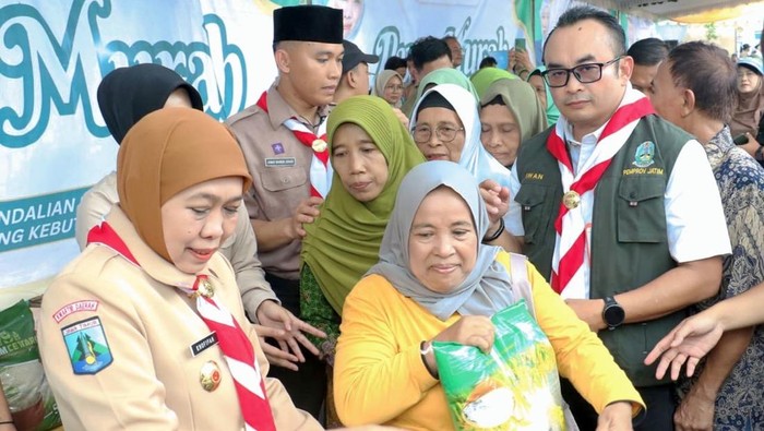 Jaga Daya Beli Masyarakat, Pemprov Jatim Gelar Pasar Murah Ke-274 Kali