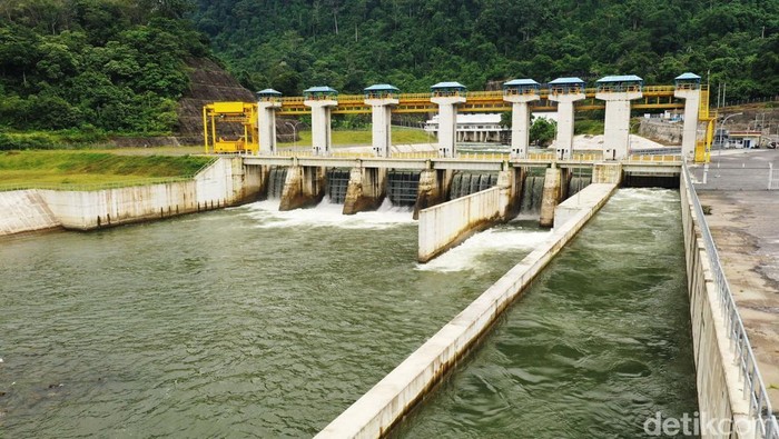 PLTA Asahan 3 Ubah Wajah Elektrifikasi di Pelosok Sumut