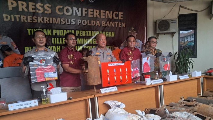 Polda Banten Bongkar 10 Aktivitas Tambang Ilegal, 8 Orang Ditangkap