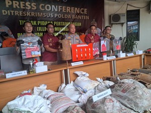 Polda Banten Bongkar 10 Aktivitas Tambang Ilegal, 8 Orang Ditangkap
