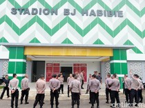 850 Personel TNI-Polri Amankan Laga PSM Vs Persebaya di Stadion BJ Habibie