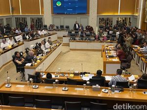 Pernyataan Keras Anggota DPR Minta Raja Juli Mundur, Sebut Tak Paham Hutan
