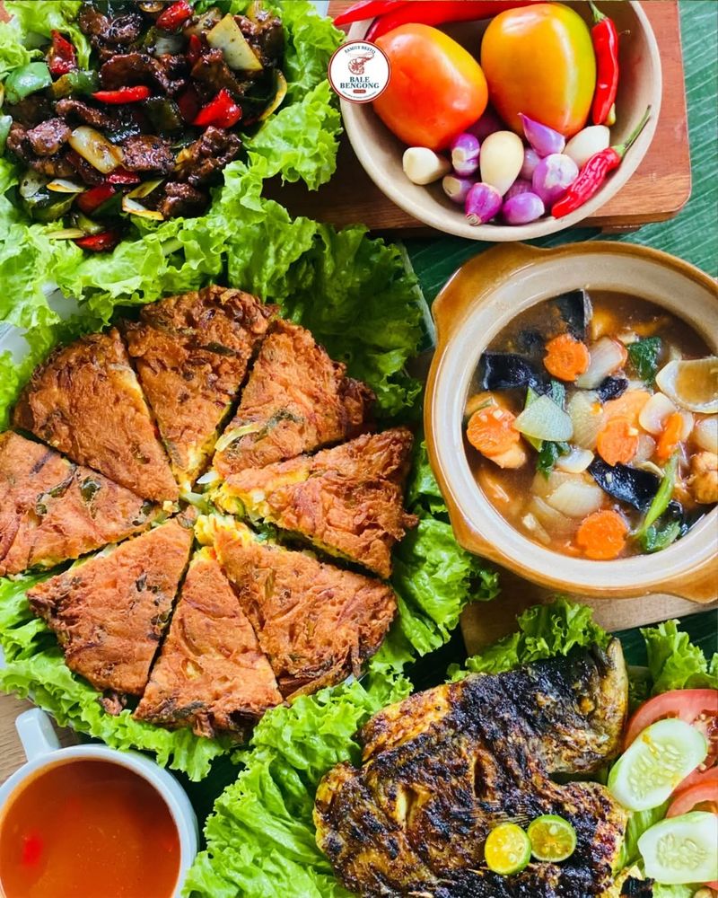 Restoran keluarga legendaris di Jakarta Timur.