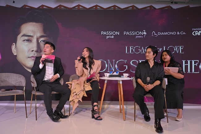 Acara bertajuk “Legacy of Love - Private Encounter with Song Seung Heon” ini memberikan kesempatan eksklusif bagi mitra dan pelanggan setia Passion Jewelry untuk berinteraksi dengan aktor 49 tahun itu. Foto: dok. Passion Jewelry