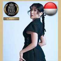 Jessica Iskandar semakin mempesona di usia yang menginjak 37 tahun. Ibu tiga anak tersebut sering dipuji awet muda karena wajahnya yang tidak banyak berubah sejak debut jadi aktris. Foto: Instagram @tccandler