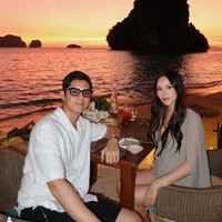 8 Foto Alyssa Daguise-Al Ghazali Baby Moon di Thailand, Bumil Tampil Stylish