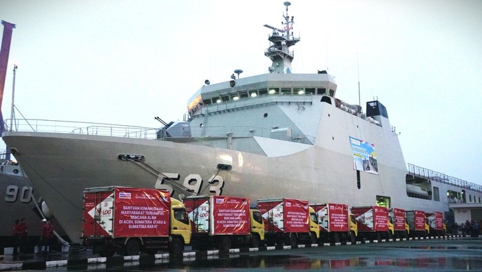 Alfamart Salurkan Bantuan Senilai Rp 2 M untuk Korban Bencana di Sumatera