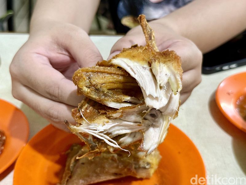 Ayam Goreng Bu Haji Jatinegara Ayam Goreng Bu Haji Jatinegara
