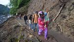 Bingkai Sepekan: Banjir Aceh-Sumatera, Sebagian Wilayah Masih Terisolasi