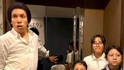 Desta Reka Ulang Foto Masa Kecil Bareng Dono, Para Artis Heboh Banget