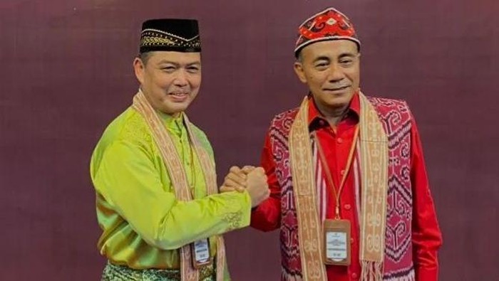Gubernur Kalbar Ria Norsan dan Wagub Kalbar Krisantus Kurniawan. (Istimewa)