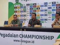KemenUMKM-Deltras FC Kembangkan UMKM di Kawasan Stadion Sidoarjo