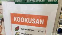 Varian kukusan sangat beragam, mulai jagung putih, jagung madu, telur omega, ubi ungu, hingga labu kuning. Semuanya disiapkan segar setiap pagi. Foto: detikFood