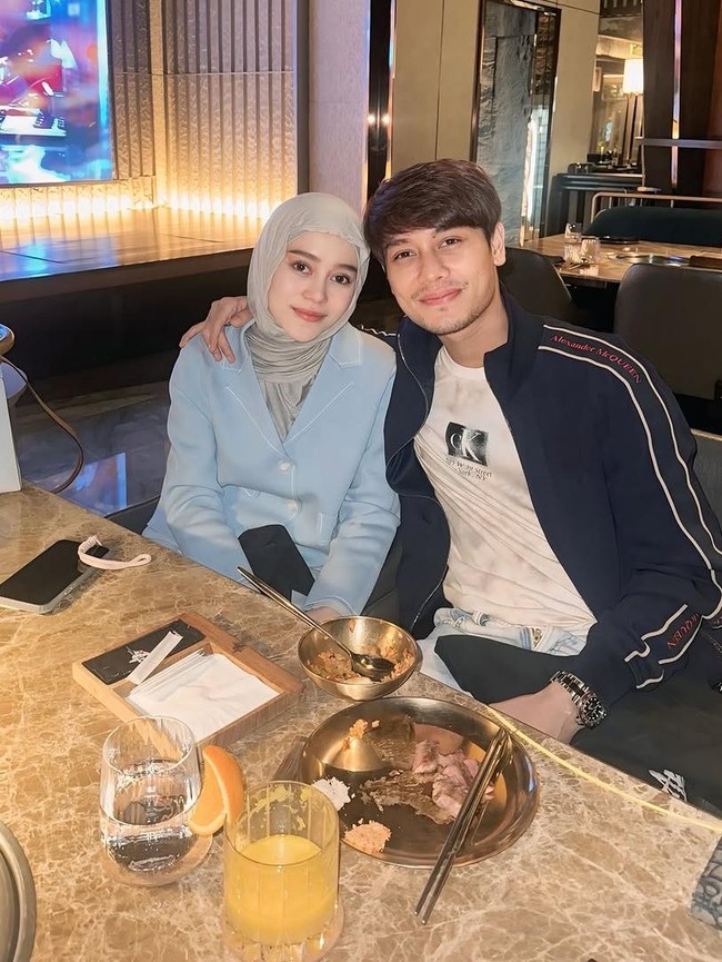 Sukses Berkarier, Lesti dan Billar Kini Buka Kafe Kekinian