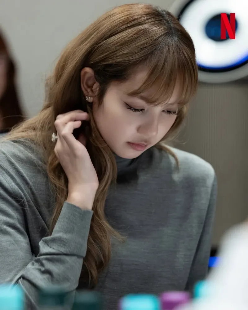 Lisa BLACKPINK, Ma Dong Seok, dan Lee Jin Wook diumumkan sebagai pemain film Netflix, Extraction: Taigo.