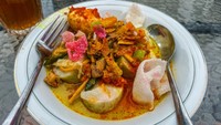 Sedap! 8 Lontong Nusantara yang Berkuah Gurih dan Kental