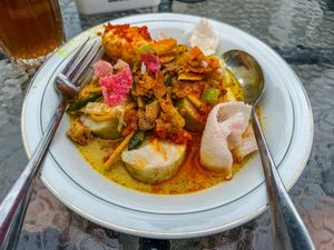 Sedap! 8 Lontong Nusantara yang Berkuah Gurih dan Kental