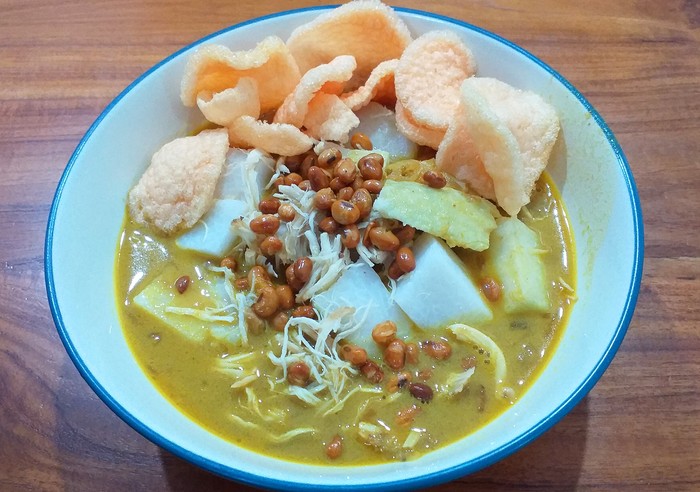 Lontong khas Nusantara