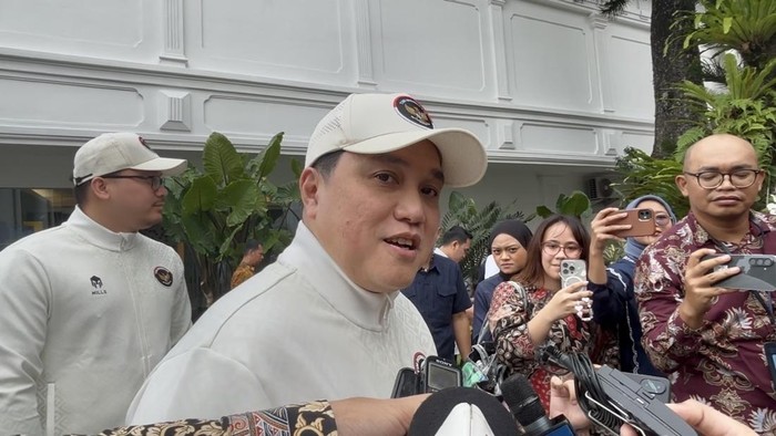 Erick Thohir Jelaskan soal Viral Kirim Bantuan Alat Olahraga ke Sumatera