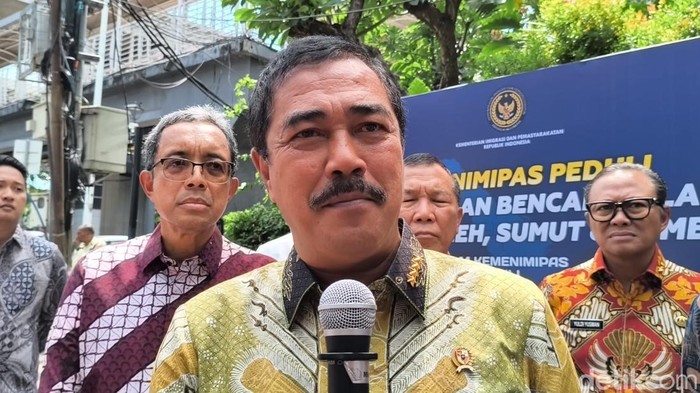 Menteri Imipas: Korban Bencana Sumatera Gratis Urus Paspor Rusak Atau Hilang