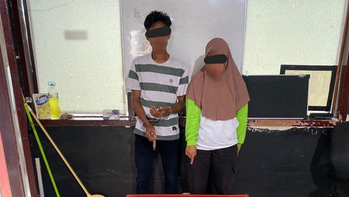 Pasutri asal Bima ditangkap polisi di Dompu usai ambil paket Sabu Kamis (4/12/2025).