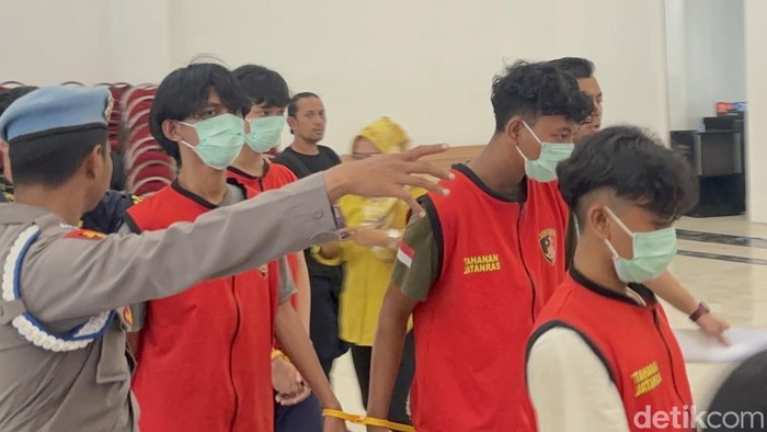 Begal di Karah Surabaya, 8 Pelaku Ditangkap 6 Masih DPO