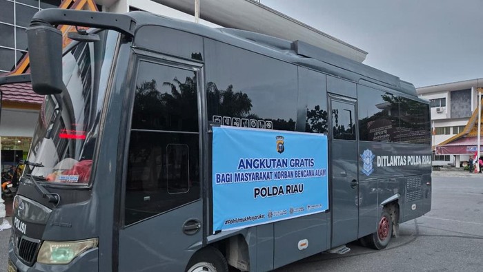 Polda Riau Siapkan Bus Gratis bagi Warga Terdampak Bencana di Sumbar