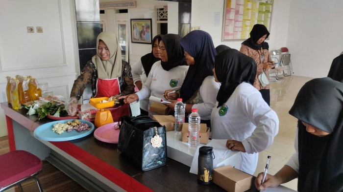 Disnaker Indramayu Beri Pelatihan untuk Purna PMI, Sasar 28 Desa