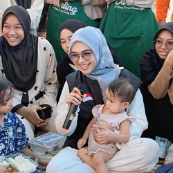 Ria Ricis Ungkap Kondisi Banjir di Sumatera Masih Kritis