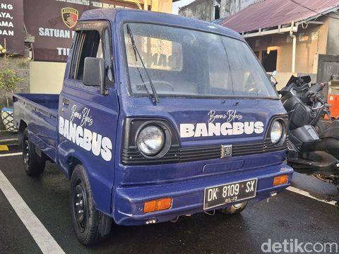 Salah satu barang bukti milik bintang porno 'Bonnie Blue' yang diamankan di Polres Badung, Jumat (5/12/2025). (Fabiola Dianira) Salah satu barang bukti milik bintang porno 'Bonnie Blue' yang diamankan di Polres Badung, Jumat (5/12/2025). (Fabiola Dianira)