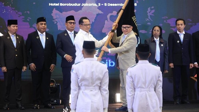 Ketua ADPSI Resmi Dilantik, Mendagri Tekankan Pentingnya Peran DPRD