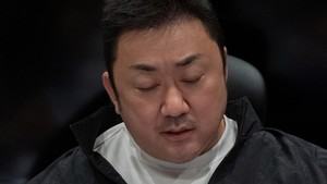 Ma Dong Seok akan berkolaborasi lagi dengan sutradara Lee Sang Yong. Keduanya sempat kerja bareng di produksi The Roundup 2, The Roundup 3, dan The Roundup 5 yang akan datang. (Foto: dok. Big Punch Pictures)