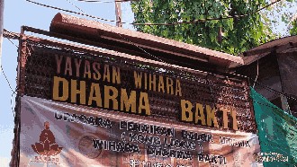 Asal Usul Istilah Klenteng di Wihara Dharma Bakti