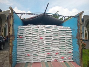 Akpol 1990 Kirim Tambahan Bantuan 10 Ton Beras-9.600 Kaleng SKM ke Sumatera