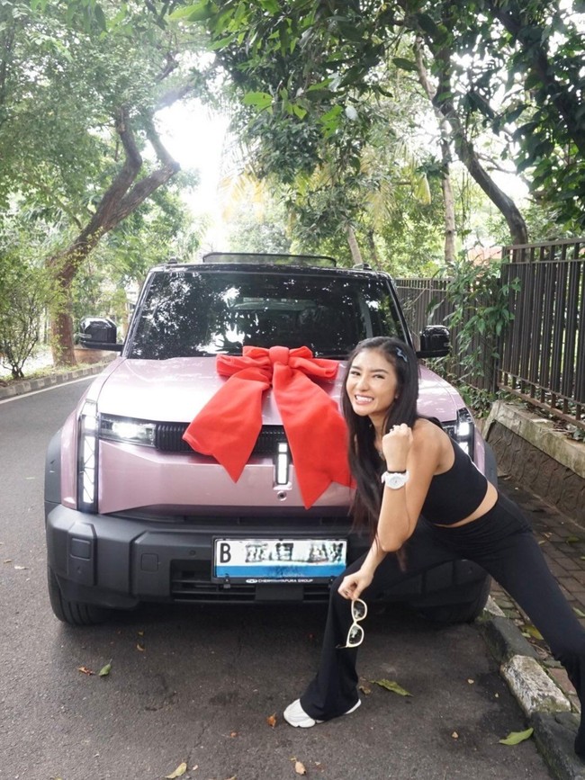 Baby Kristami Wujudkan Ganti Mobil Impian, Beli Chery iCar 03 Warna Pink